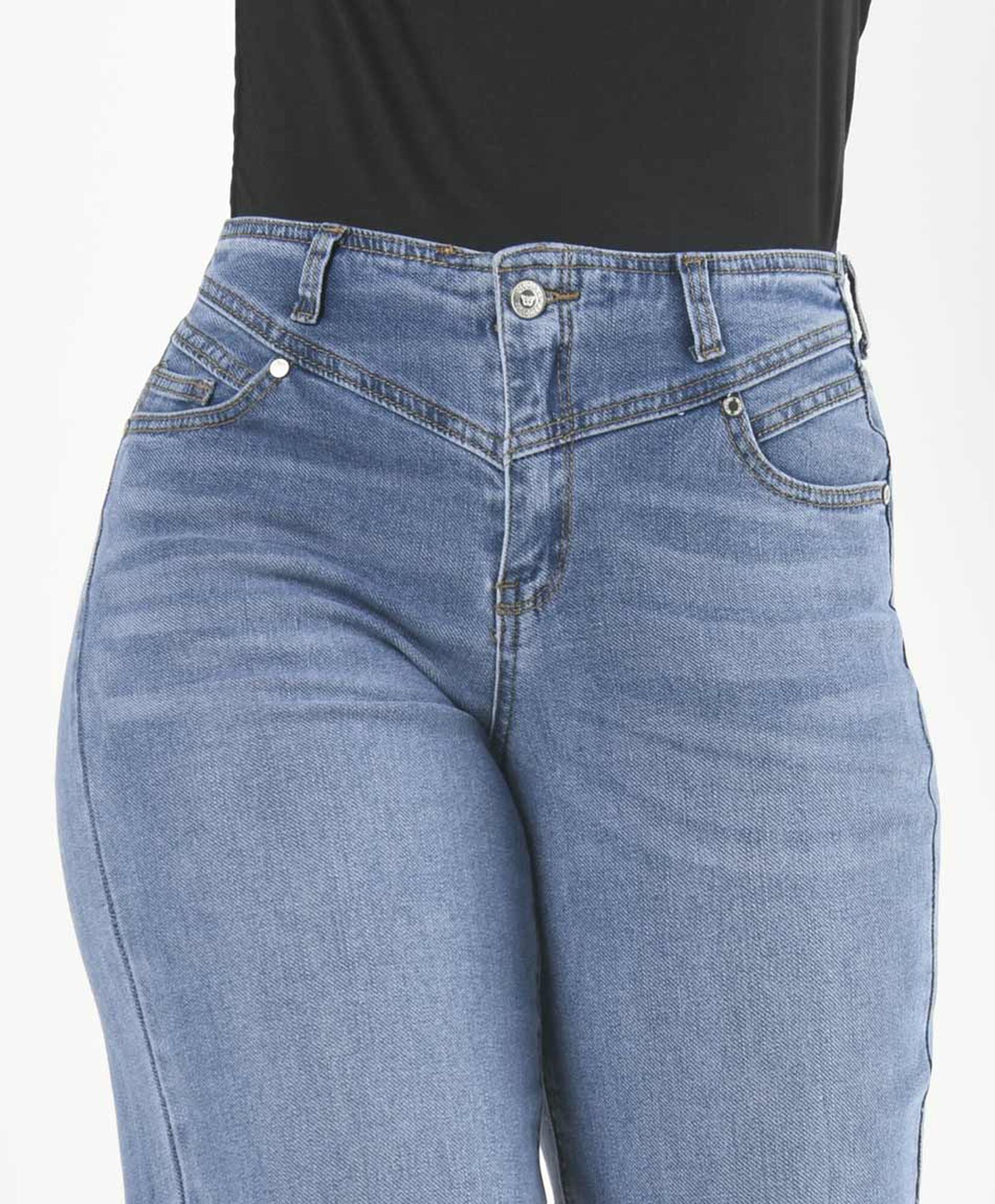Jeans mujer basta bordada Jeans mujer basta bordada
