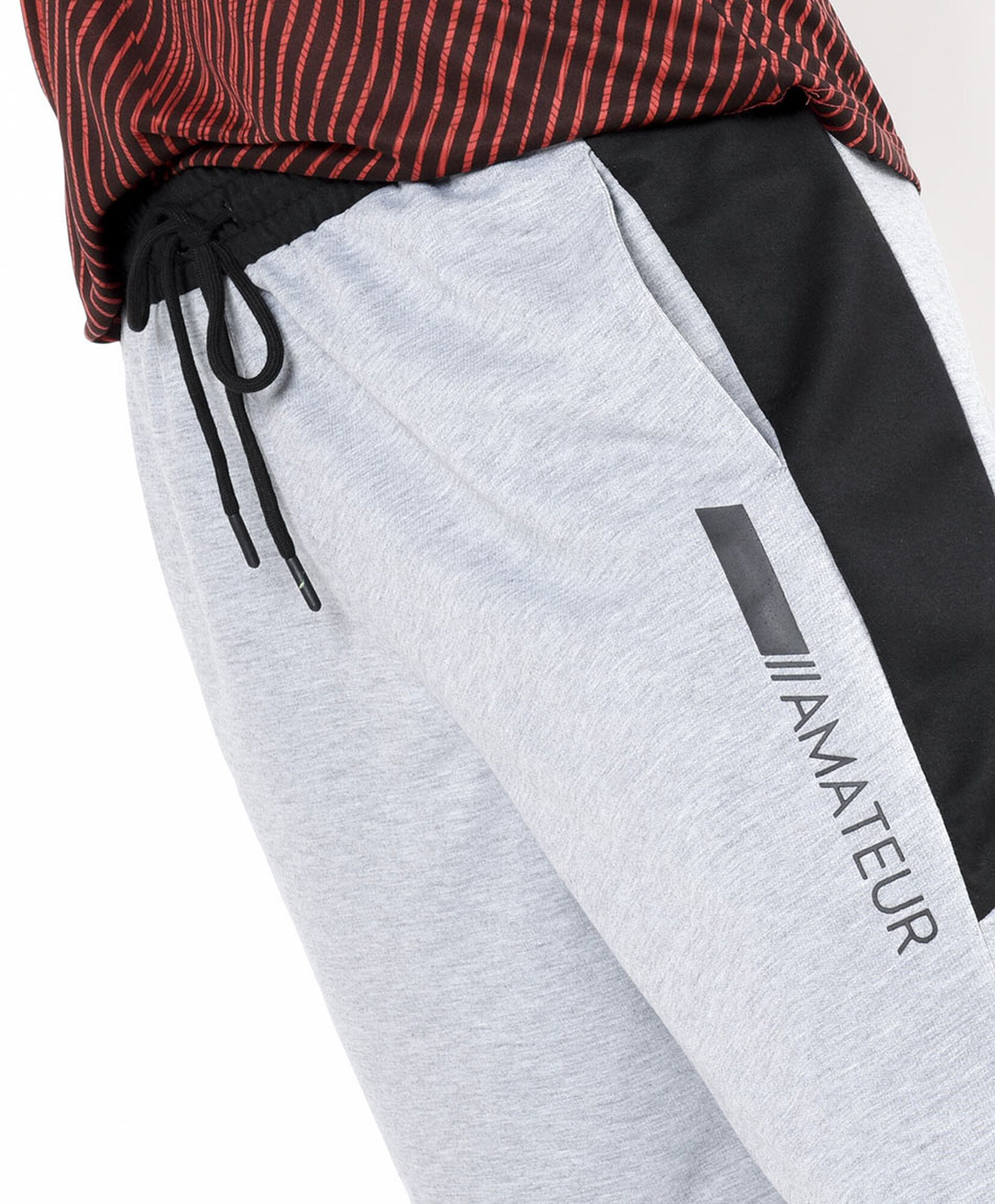 Short deportivo hombre franja lateral Short deportivo hombre franja lateral