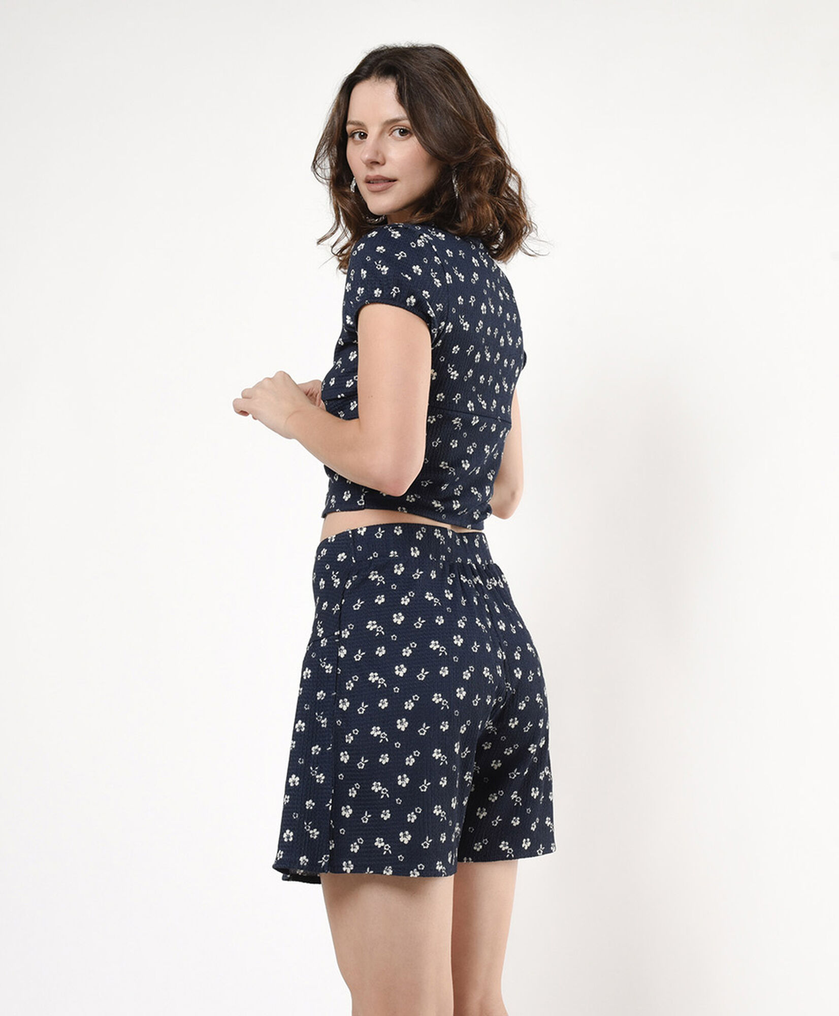 Short mujer estilo falda florcitas Short mujer estilo falda florcitas