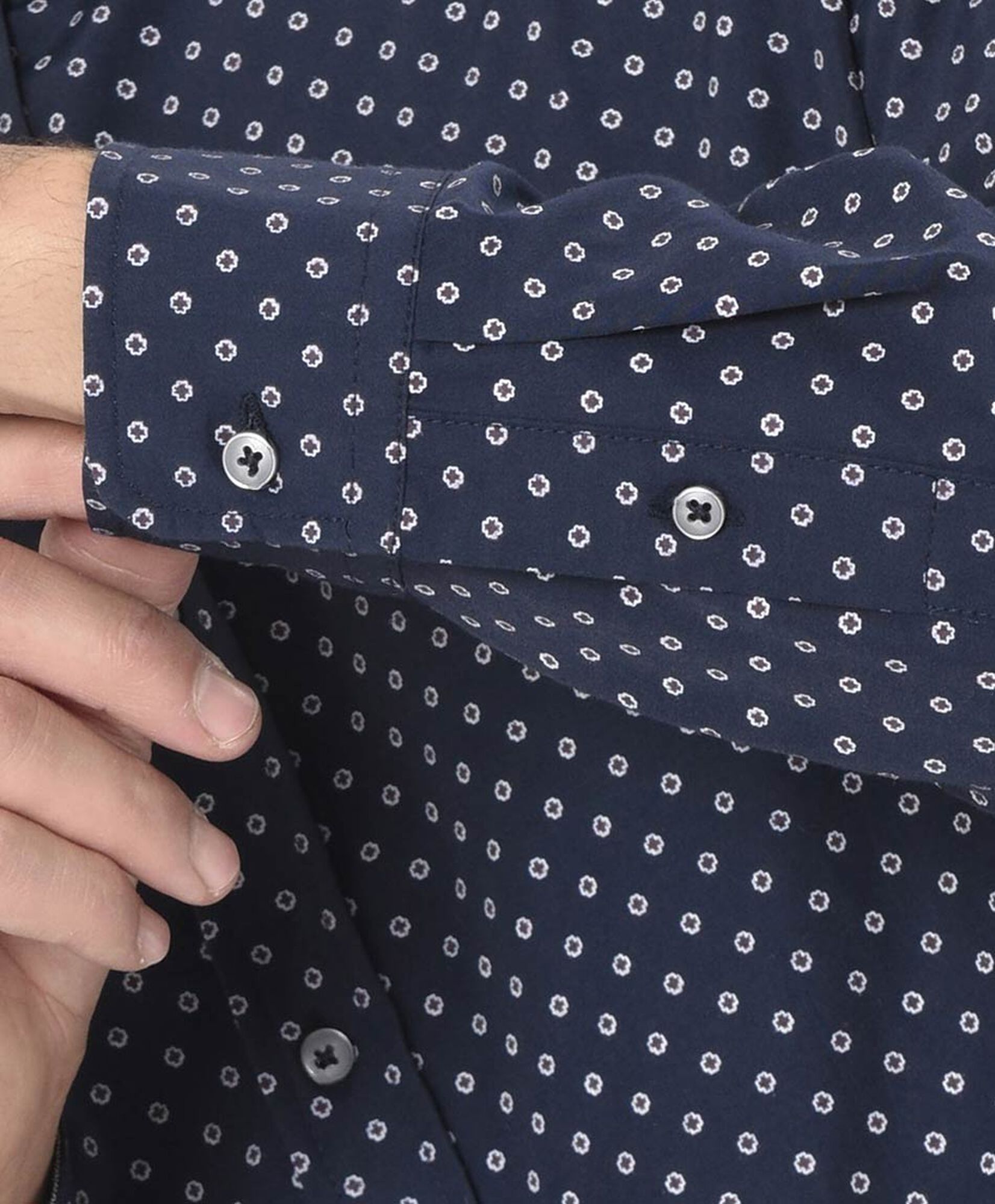 Camisa hombre figuritas manga larga Camisa hombre figuritas manga larga