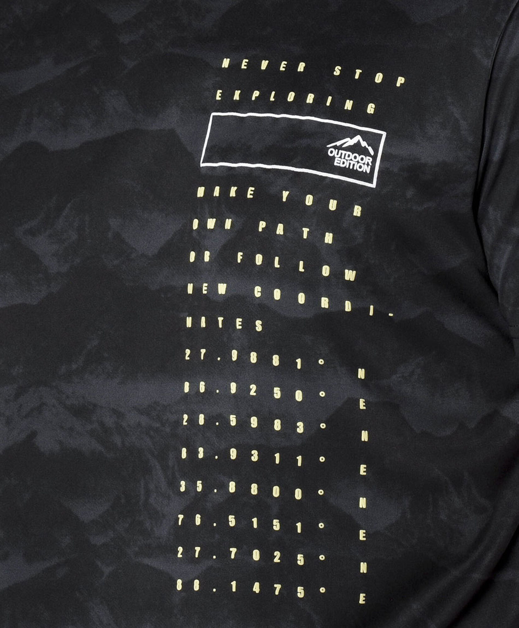 Polera deportiva hombre montañas Polera deportiva hombre montañas