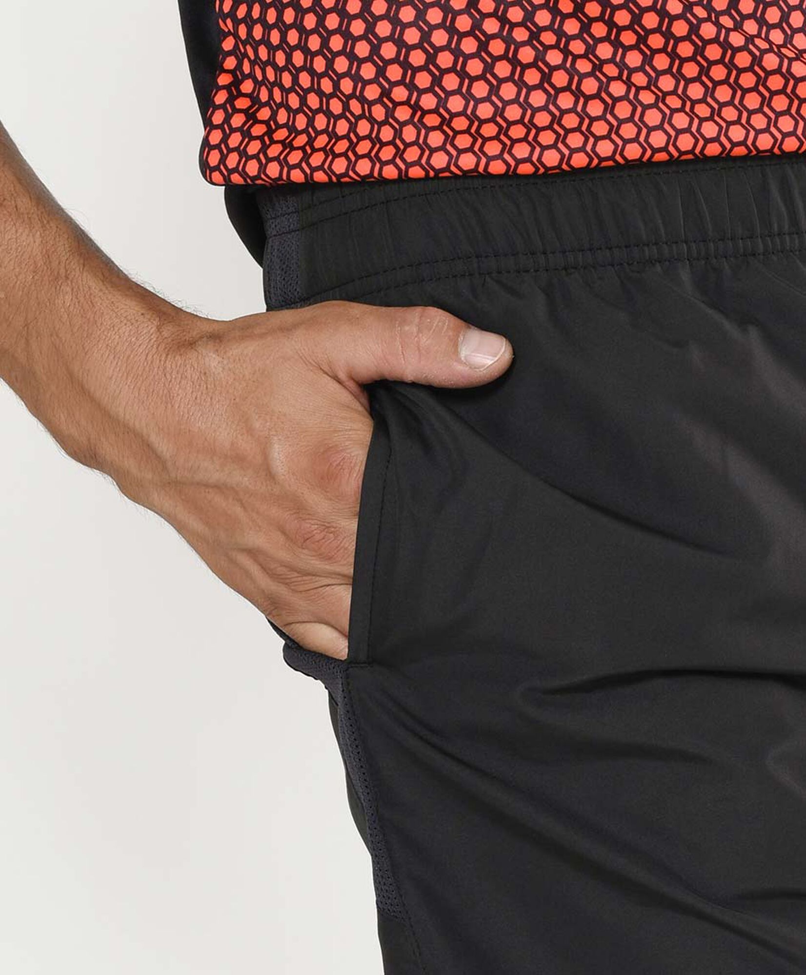 Short deportivo hombre con malla lateral Short deportivo hombre con malla lateral