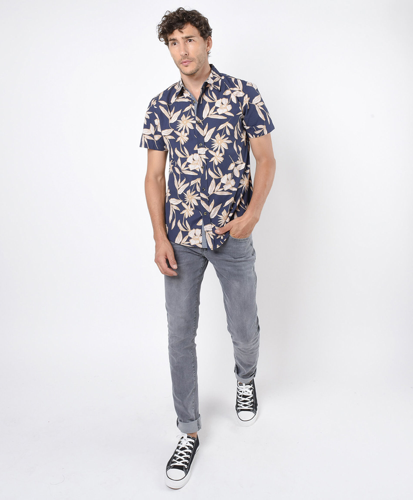 Camisa hombre flores y hojas Camisa hombre flores y hojas