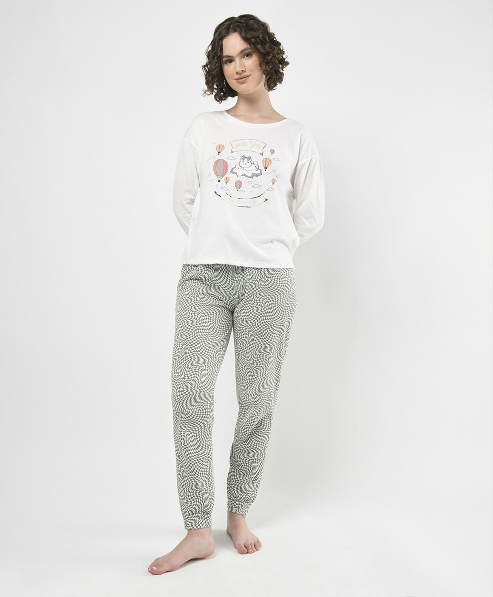 Pijama mujer gato en nube Pijama mujer gato en nube