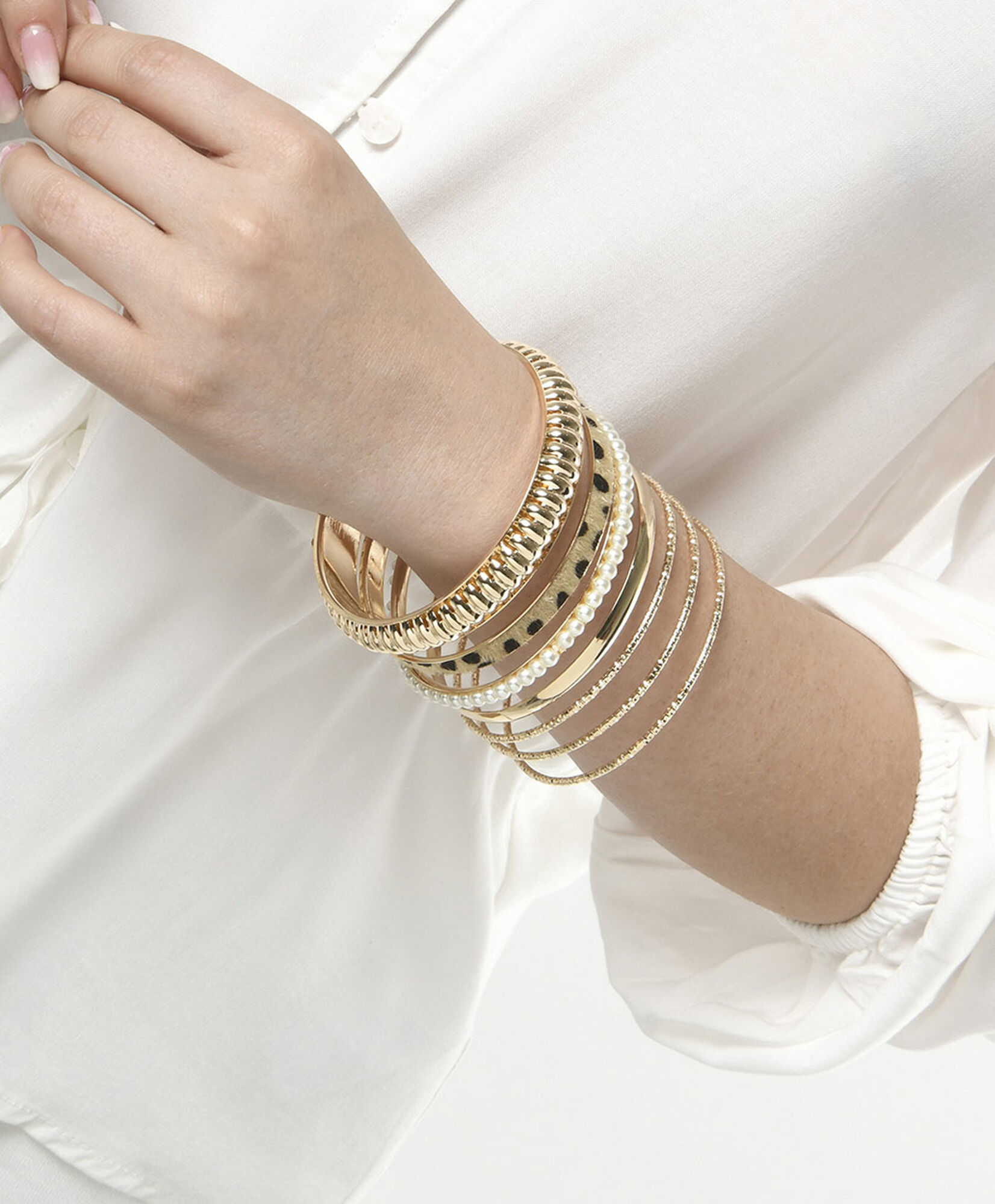 Set 7 pulseras mujer doradas Set 7 pulseras mujer doradas