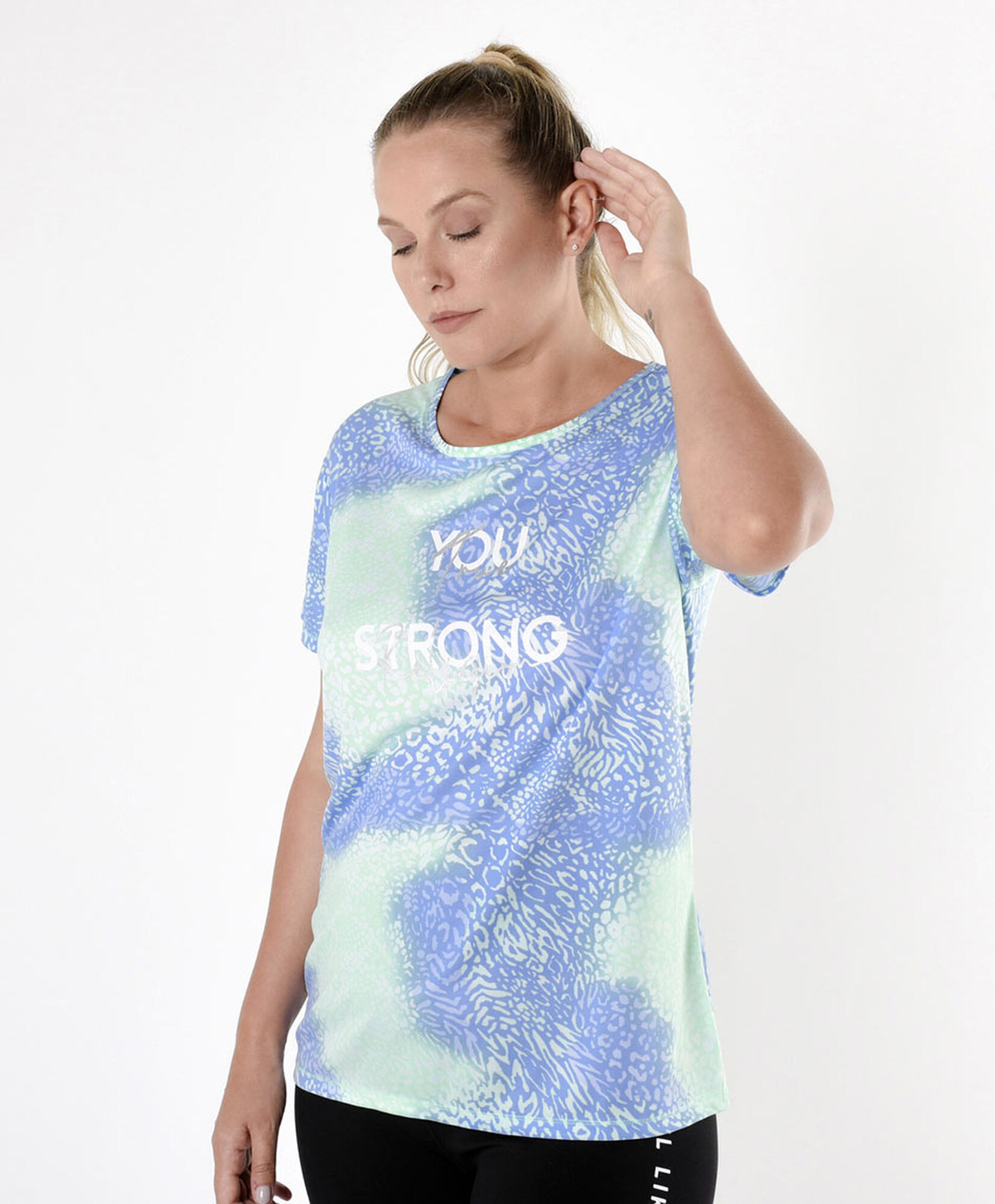 Polera deportiva mujer bicolor floreada Polera deportiva mujer bicolor floreada