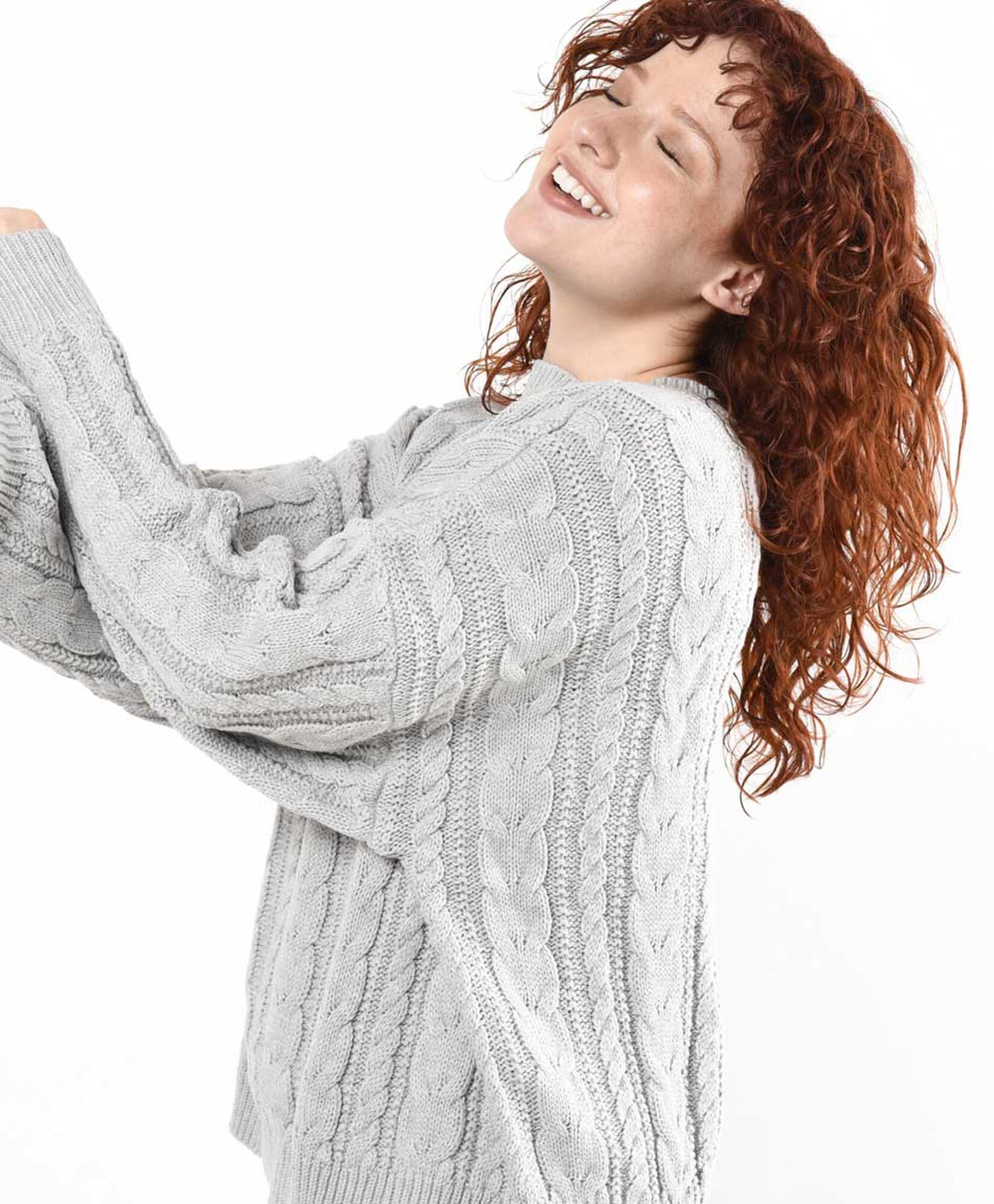 Sweater mujer trenzado oversize Sweater mujer trenzado oversize