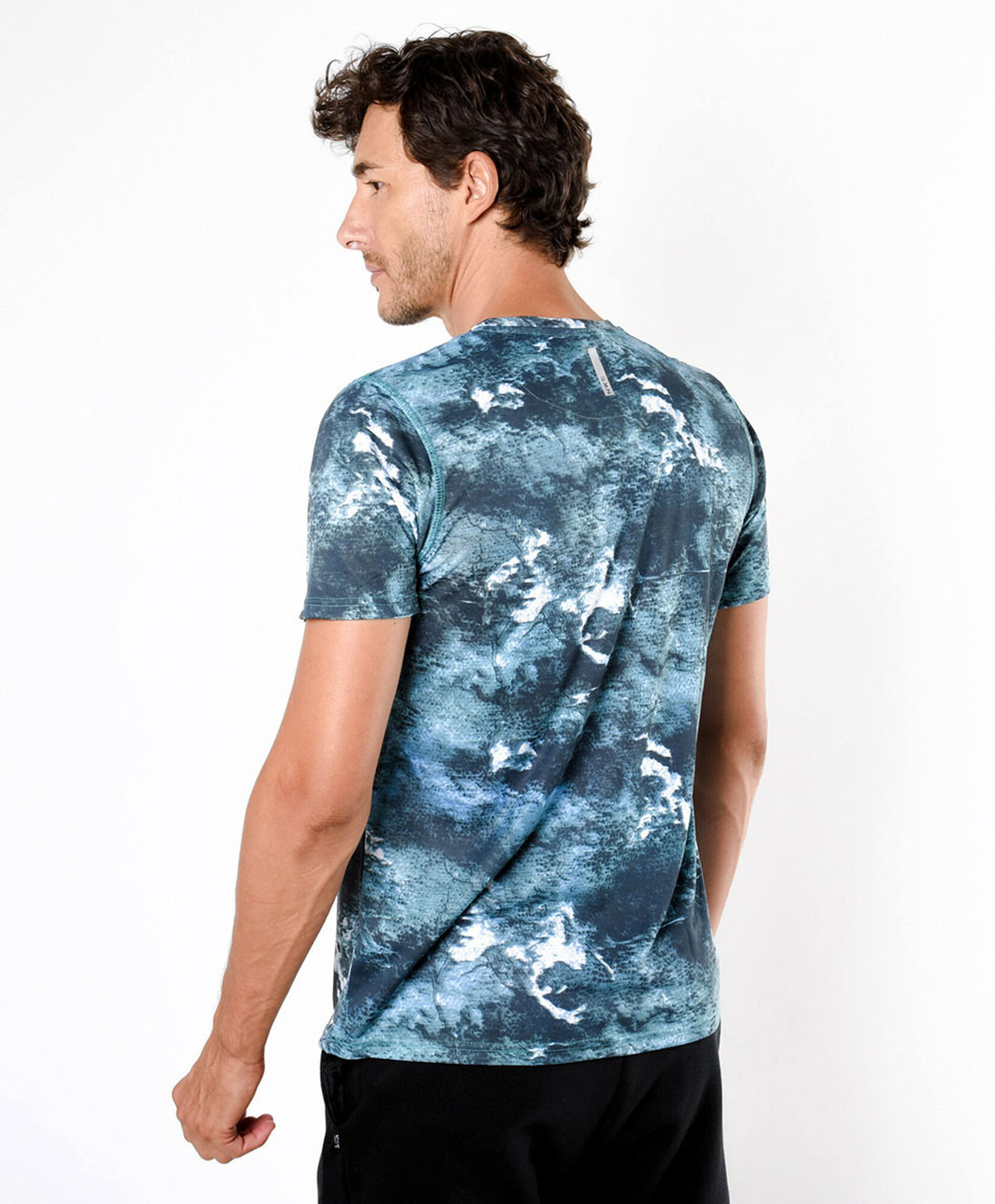 Polera deportiva hombre olas Polera deportiva hombre olas
