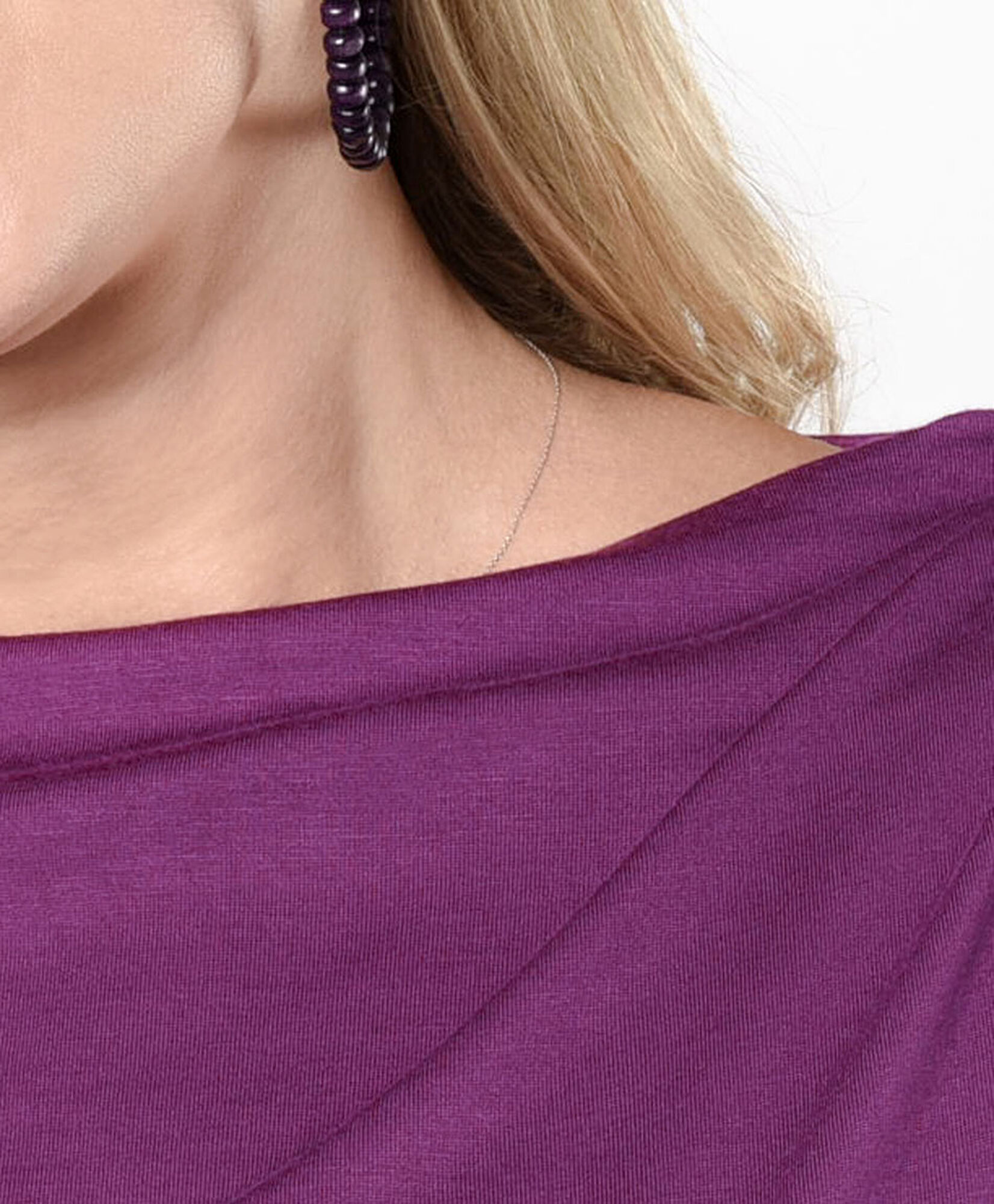 Polera mujer cuello ancho Polera mujer cuello ancho