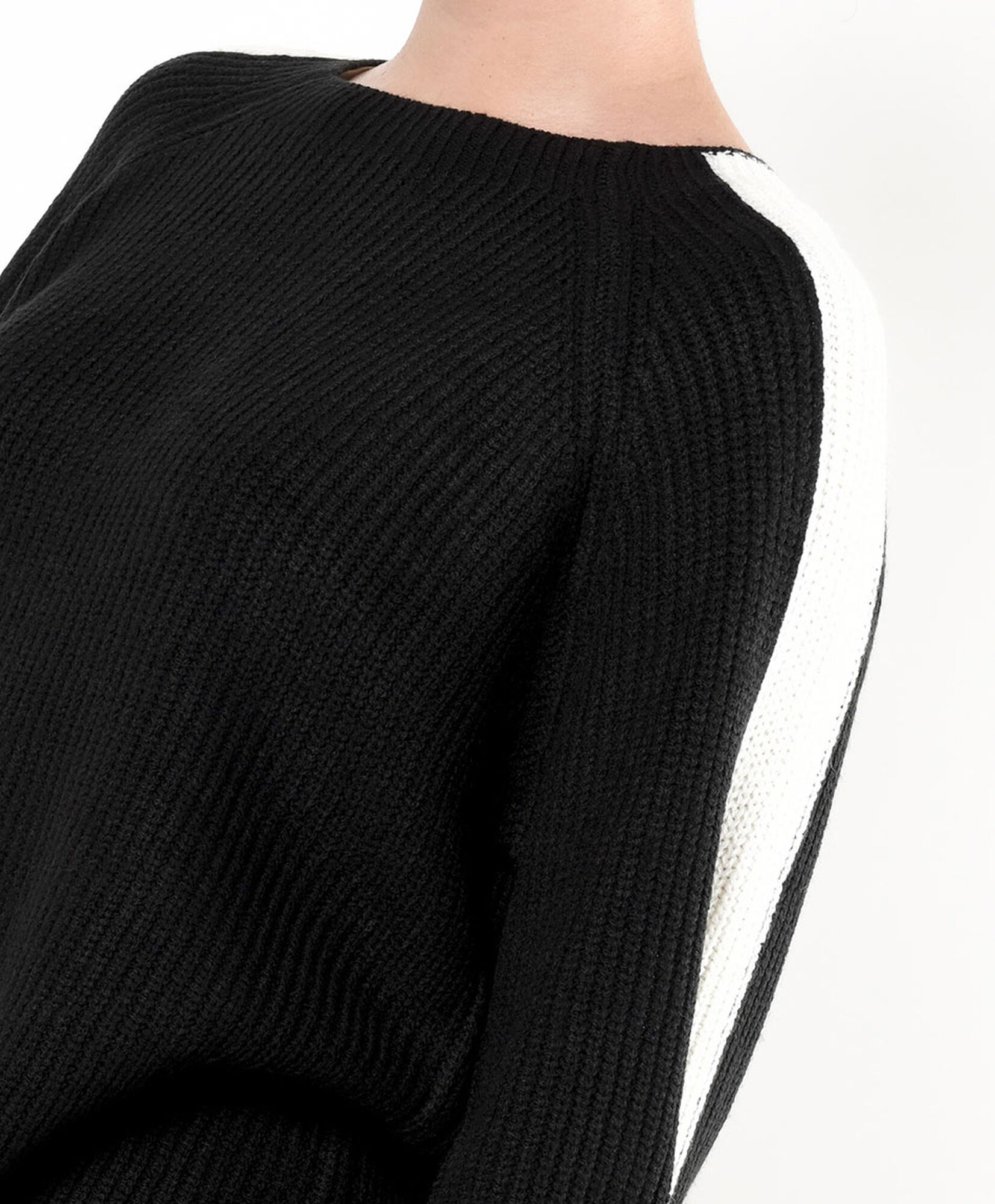 Sweater mujer línea en manga Sweater mujer línea en manga